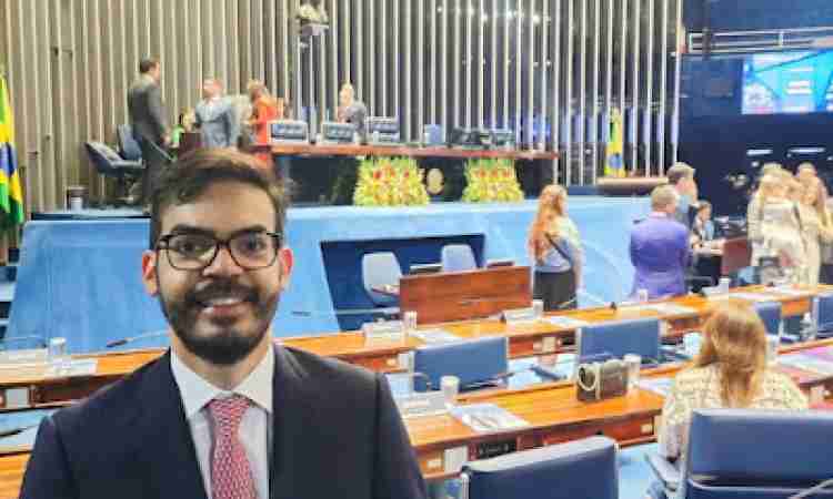 Procurador Leonardo Borges é eleito novo presidente da APECE